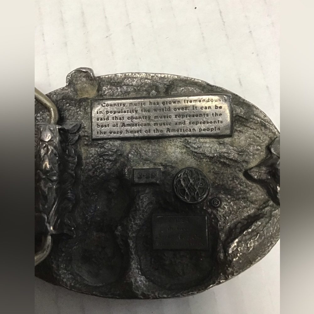Vintage Siskiyou Belt Buckle With Western Cowhide Belt - Picture 3 of 11